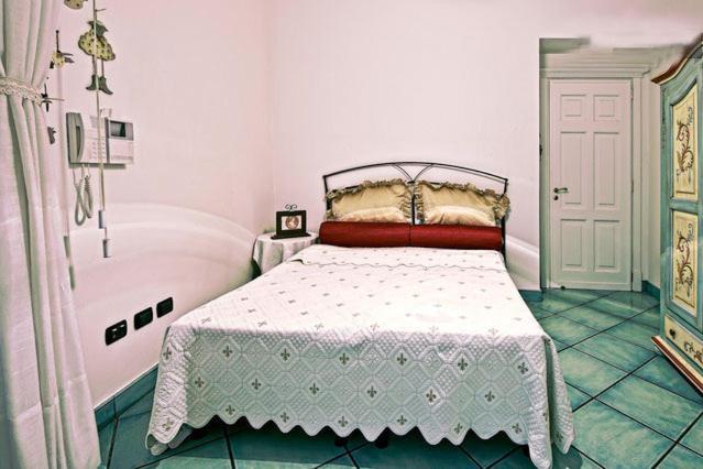 マイオーリ Casa Mariannina Bed & Breakfast エクステリア 写真