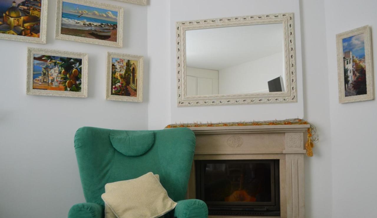 マイオーリ Casa Mariannina Bed & Breakfast エクステリア 写真