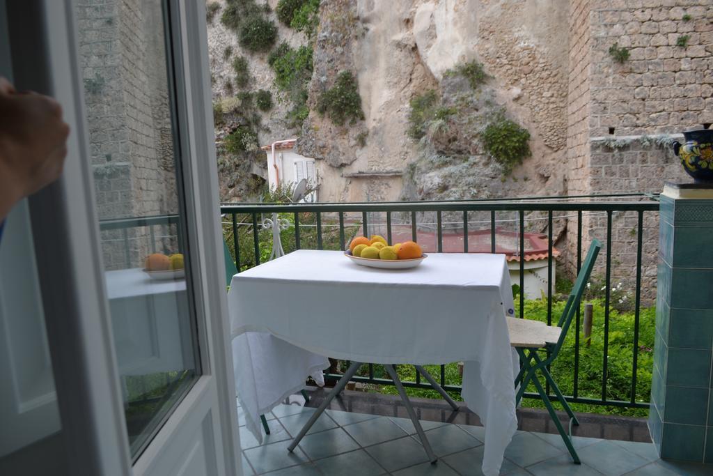 マイオーリ Casa Mariannina Bed & Breakfast エクステリア 写真